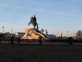 Петербург в 2023 году привлек рекордный объем инвестиций на 1,2 трлн рублей