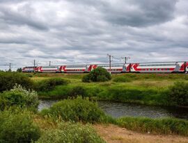 Плюс три туристических поезда: ФПК запускает самый северный маршрут через Петрозаводск, Мурманск и Вологду