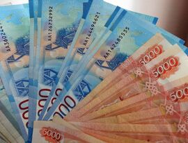 Средняя зарплата в РФ составляет 73 тысячи рублей