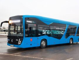 В Петербурге показали электробус с ночной зарядкой КАМАЗ-6282 ONC